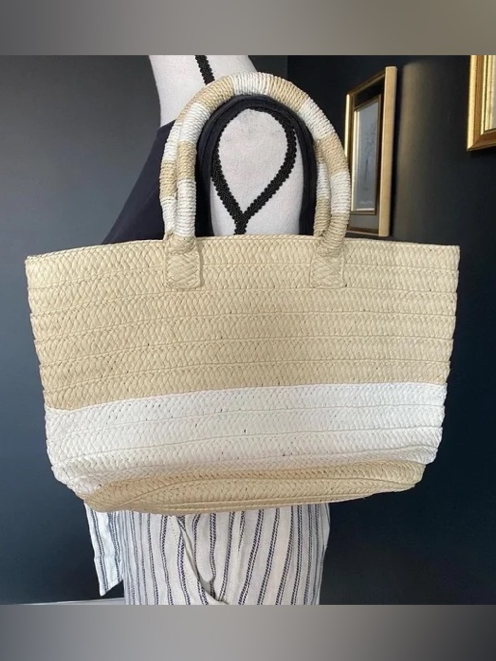 Altru Woven Paper Straw Tote Bag - Summer/Beach Ready - Excellent Condition - Picture 5 of 10